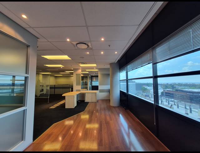 248M² OFFICE TO LET IN SANDTON CENTRAL